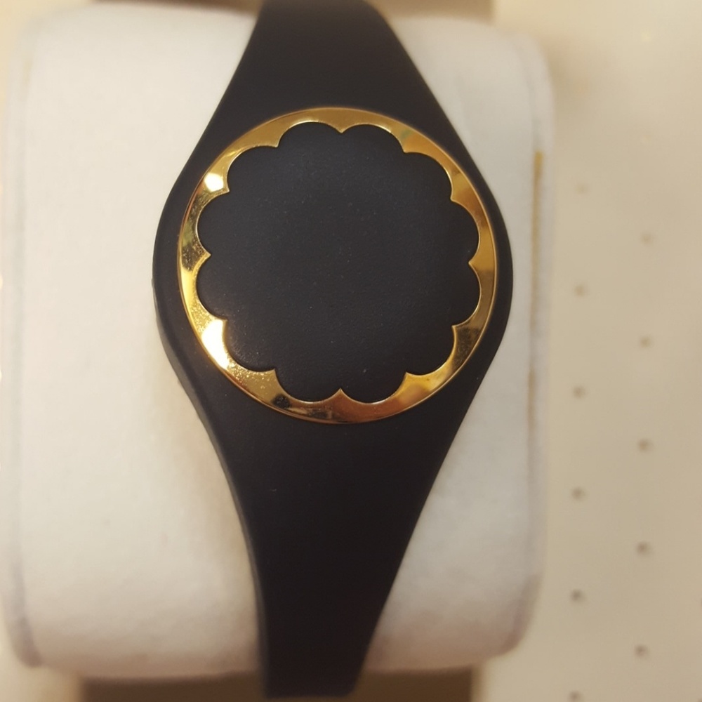 Kate Spade Activity Tracker - Picture 3 of 4